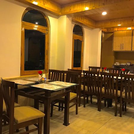 The Avenue Hotel , Manali A River Side Hotel ภายนอก รูปภาพ