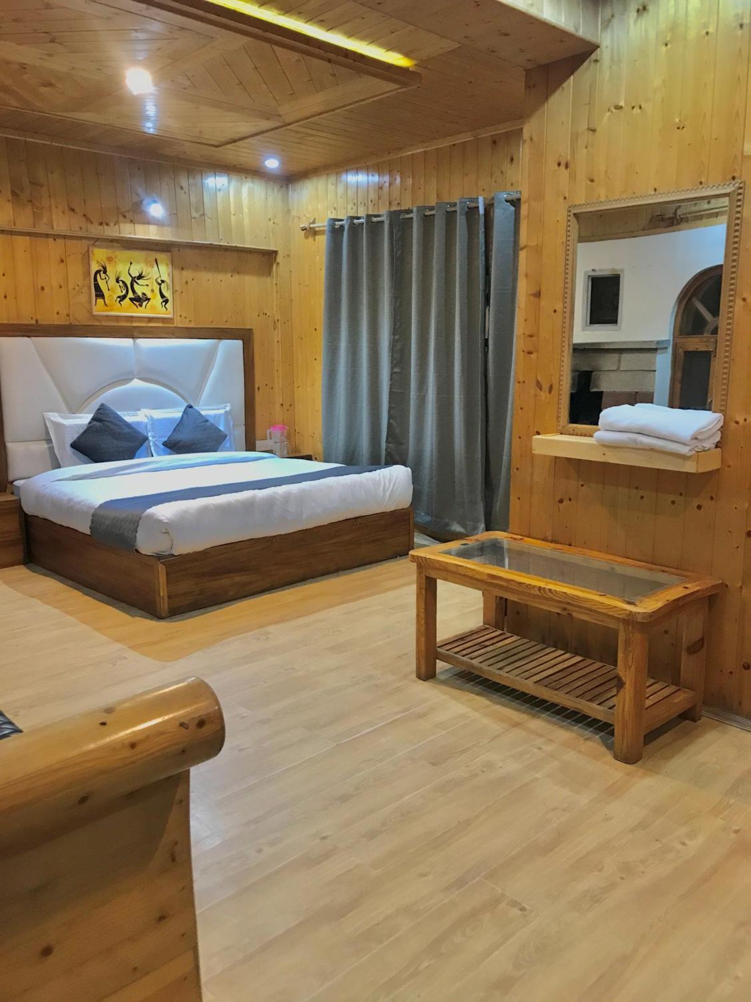 The Avenue Hotel , Manali A River Side Hotel ภายนอก รูปภาพ