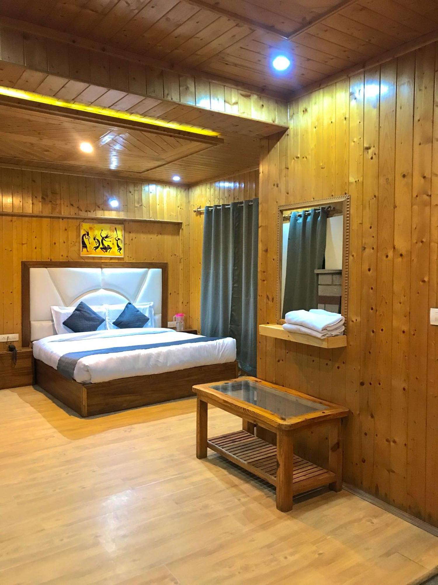 The Avenue Hotel , Manali A River Side Hotel ภายนอก รูปภาพ
